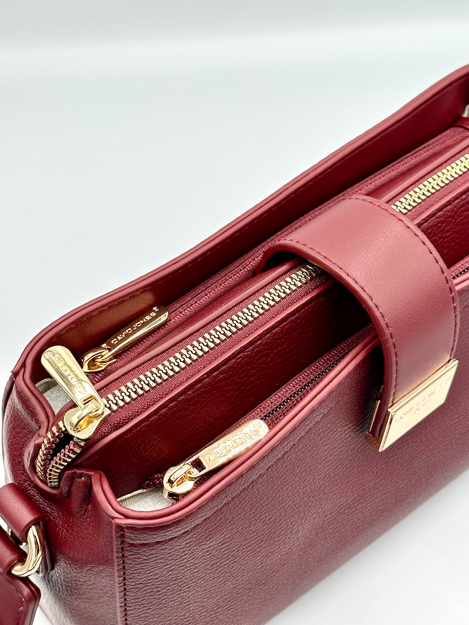 Soirose David Jones Women’s Windsor Wine Crossbody Handbag – Stylish Everyday Fashion Bag (SM7437A)