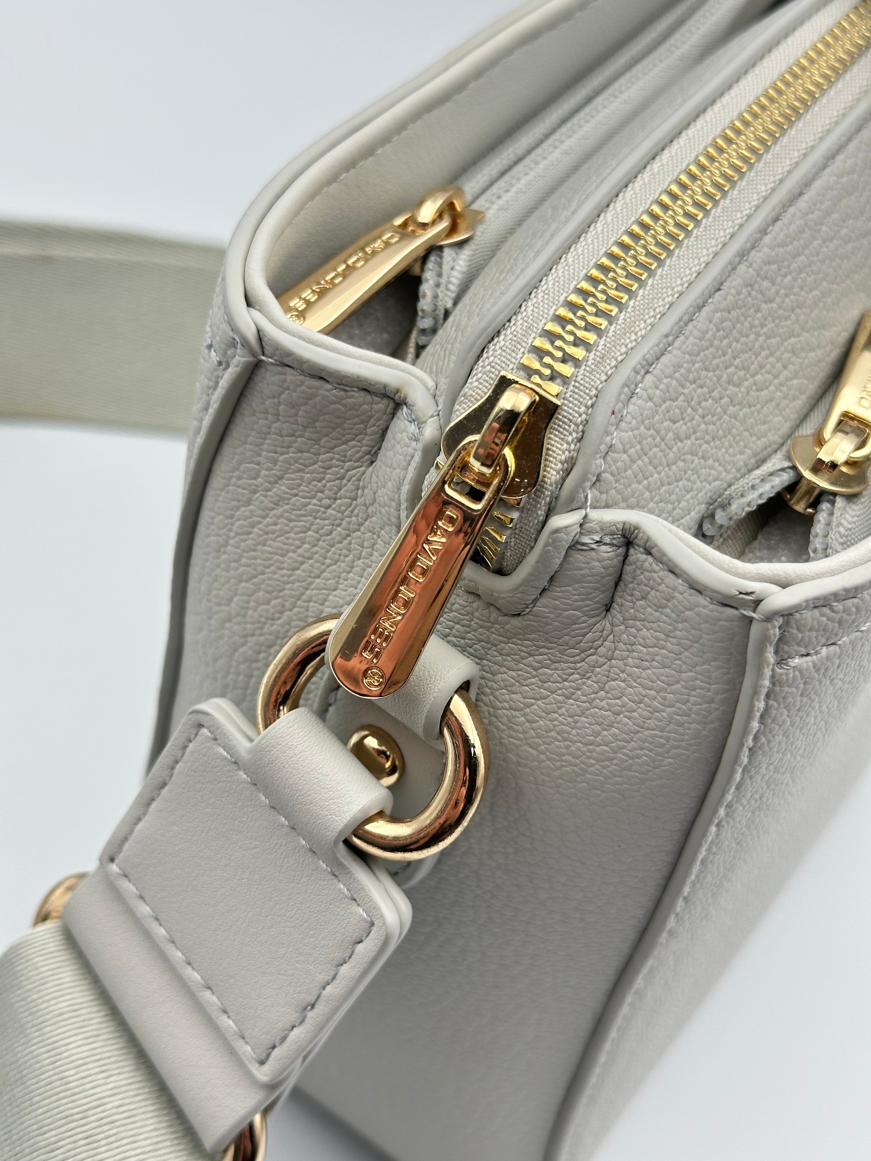 David Jones Crossbody Bag – Elegant Everyday Essential