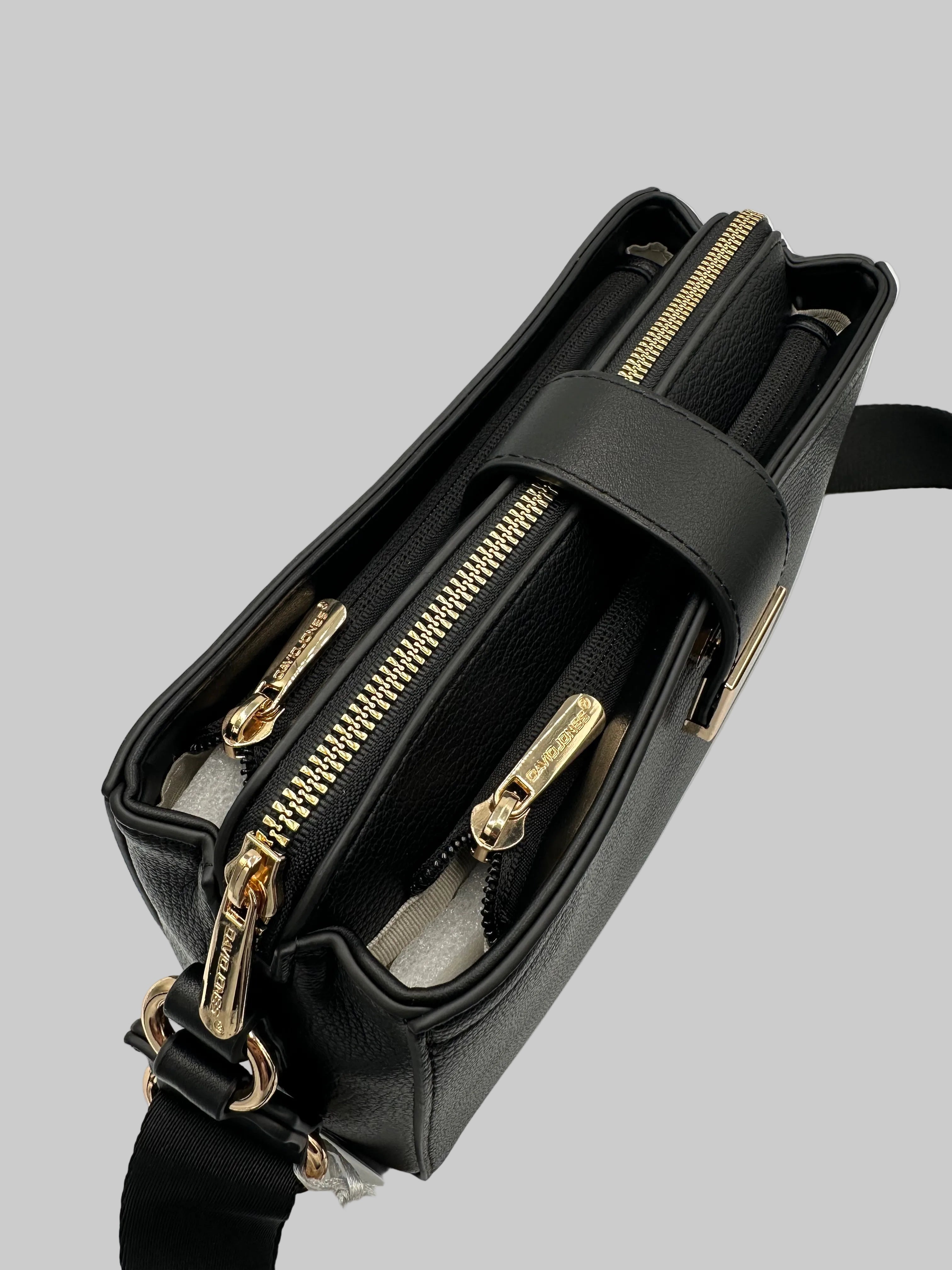 David Jones Crossbody Bag – Elegant Everyday Essential