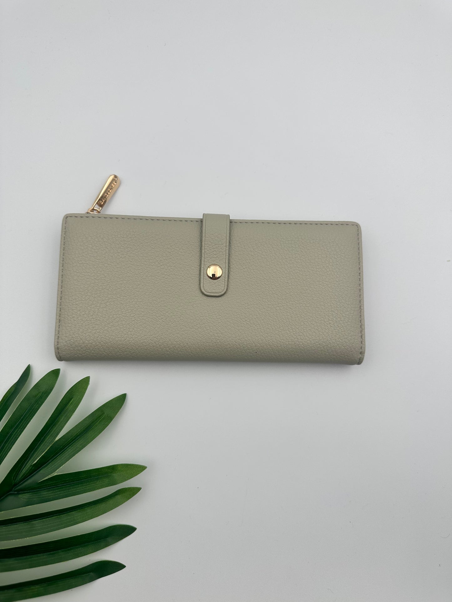 David Jones ElegantWallet 12 cart slots Faux Leather